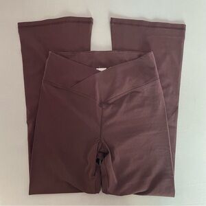 NTW VS Pink Crossover Flare/Wide Leg Yoga Pant Leggings Maroon Burgundy Medium